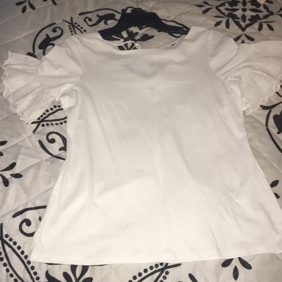 ✨NWT LAST🏷DROP Chic & Classy Scalloped SLEEVE TOP - Picture 2 of 4